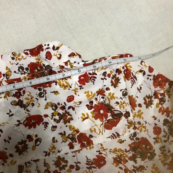 Adrianna Papell Floral Popover Blouse - Picture 12 of 12